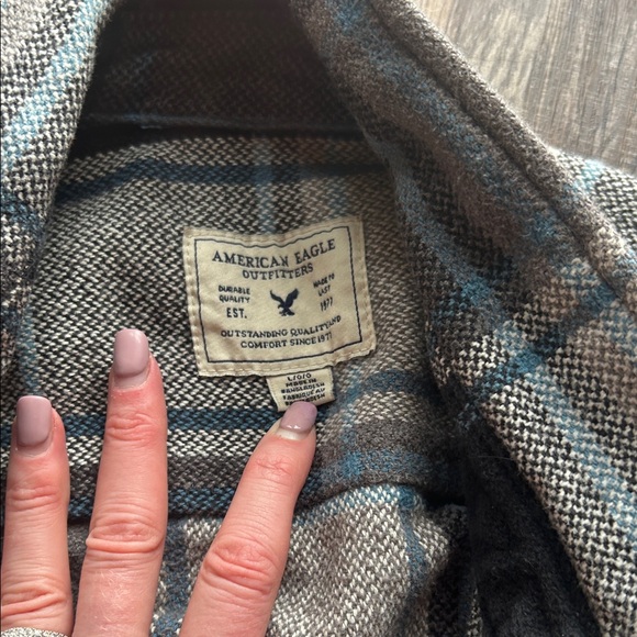 American Eagle Outfitters Gray Plaid Shacket with Blue Accent - Picture 2 of 4